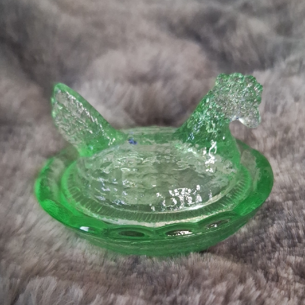 Source Unknown Green Glass Hen Dish